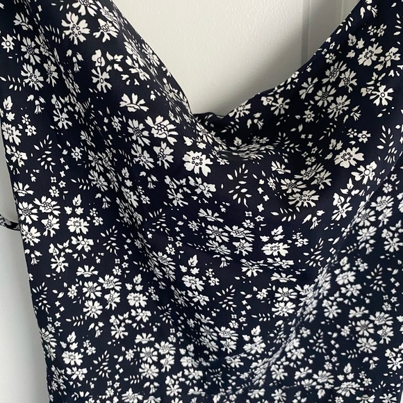 Blue Floral Open Back Dress - Picture 5 of 5